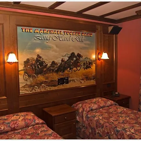 Hotel California 3*