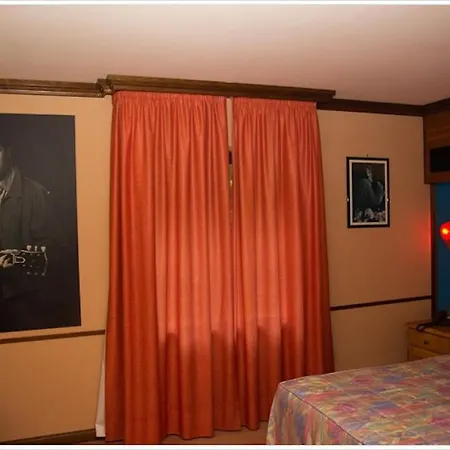 Szálloda California 3*